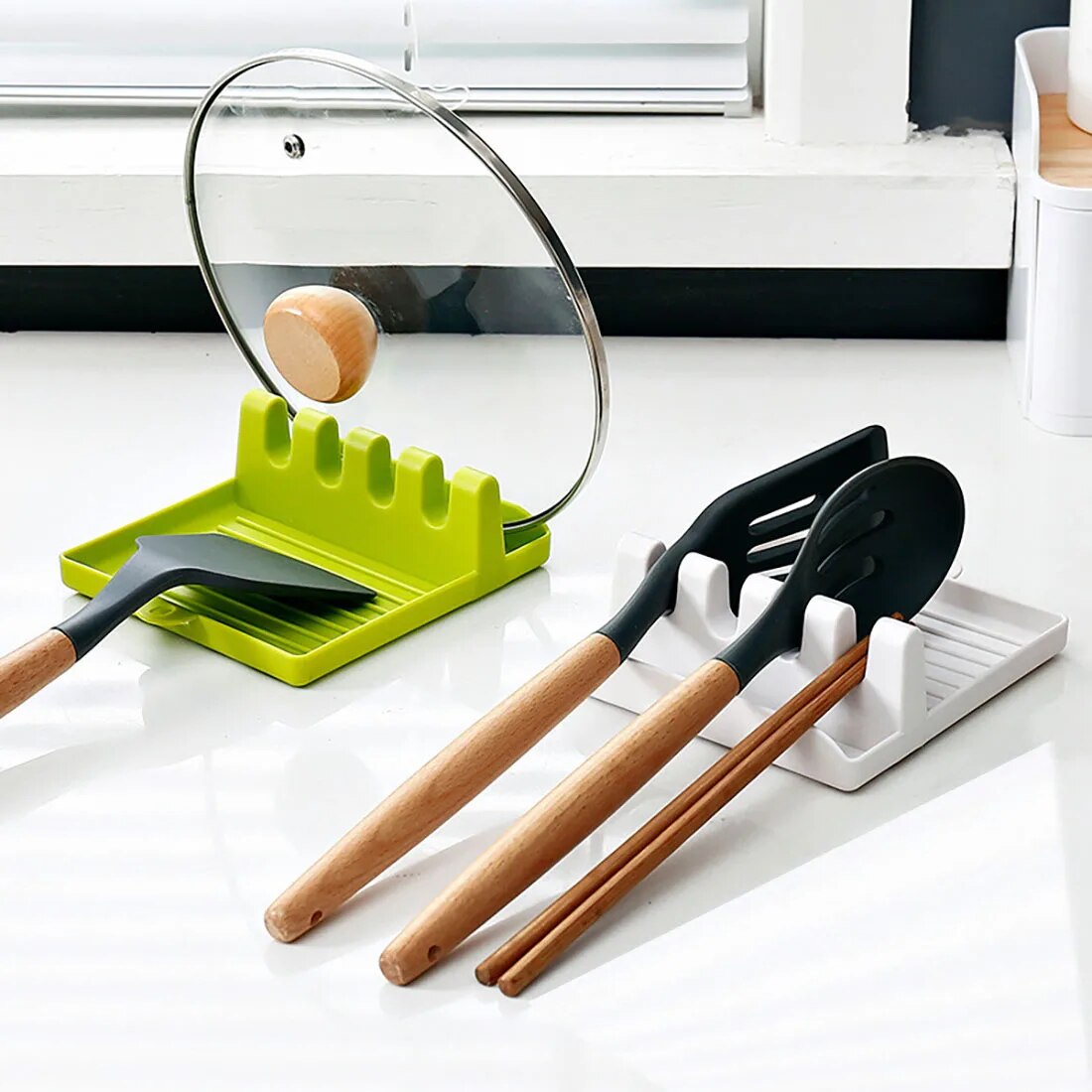Kitchen Utensil Rack & Pot Lid Holder – Space-Saving Shelf for Spoons, Chopsticks & More