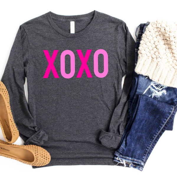 XOXO Valentines Day Shirt | Womens Love Graphic Tee Cute Romantic Heart Outfit
