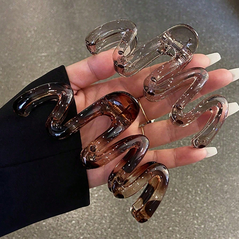Elegant Amber Brown Wavy High Gloss Hair Clip Lightweight Plastic Accessory