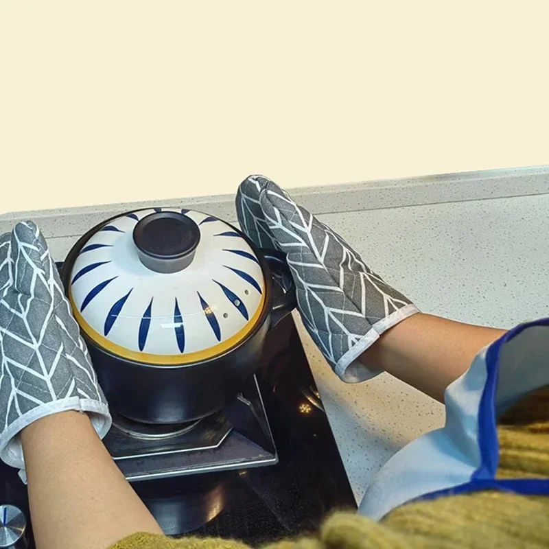 2PCS High Temperature Oven Insulated Gloves