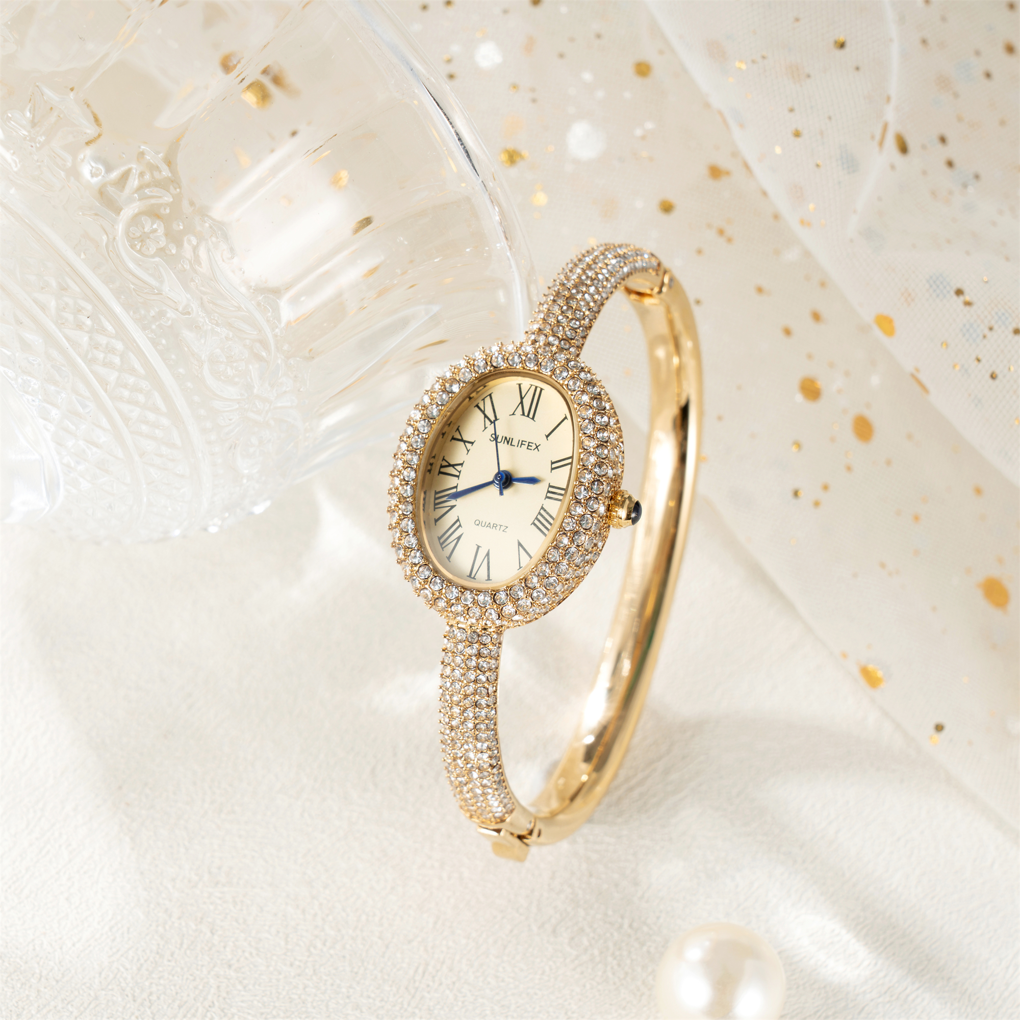 Luxury Women Quartz Watch, New Elegant Bracelet Wrist Watch with Roman Numerals, Rhinestones Inlaid Oval Design