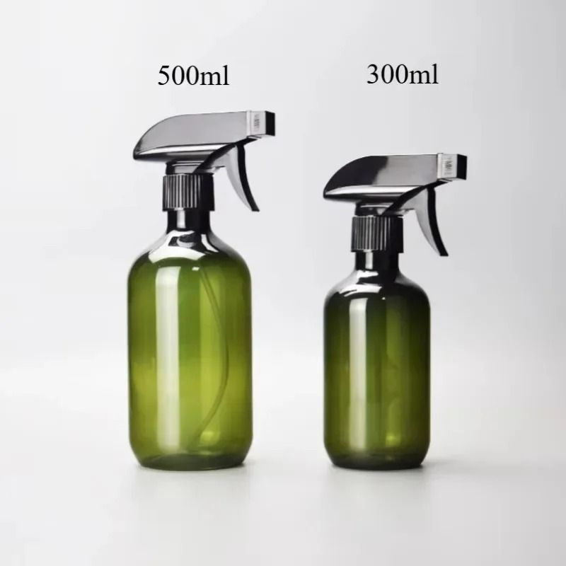 Large Capacity Plastic Spray Bottle for Hair Styling and Home Use