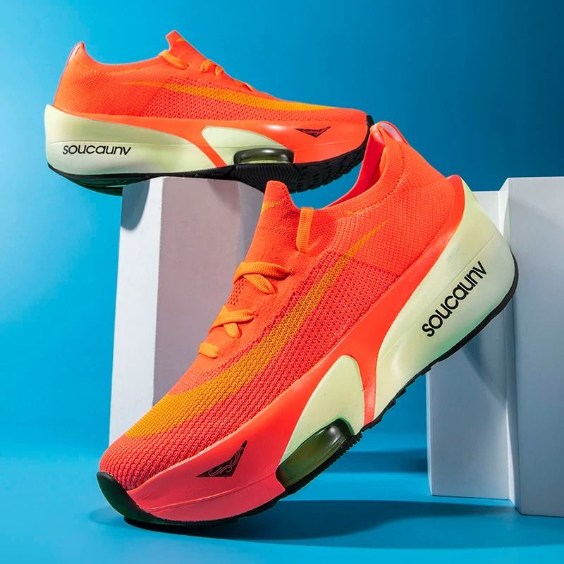 Marathon Carbon Cushion Running Sneakers