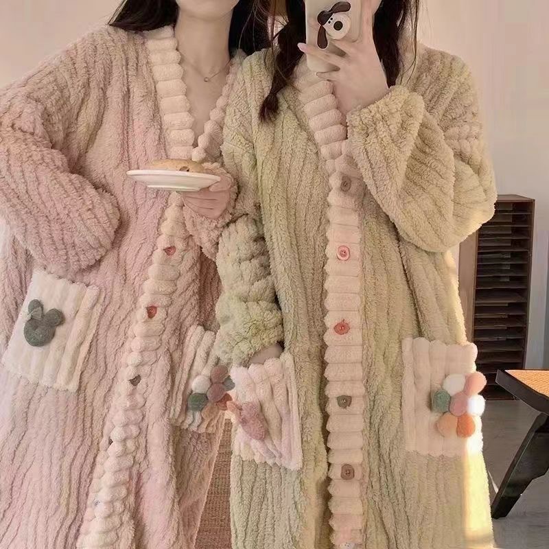 Women's Flannel Pajamas, Long Sleeve Thermal Nightgown, Plus Size Warm Robe, Thickened Winter Bathrobe with Pockets