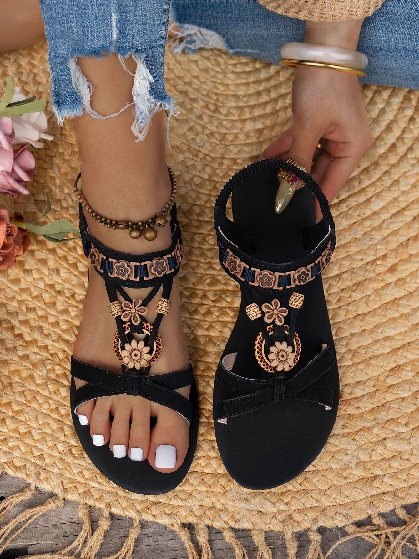 Bohemian Round Toe Flat Sandals for Casual Everyday Wear