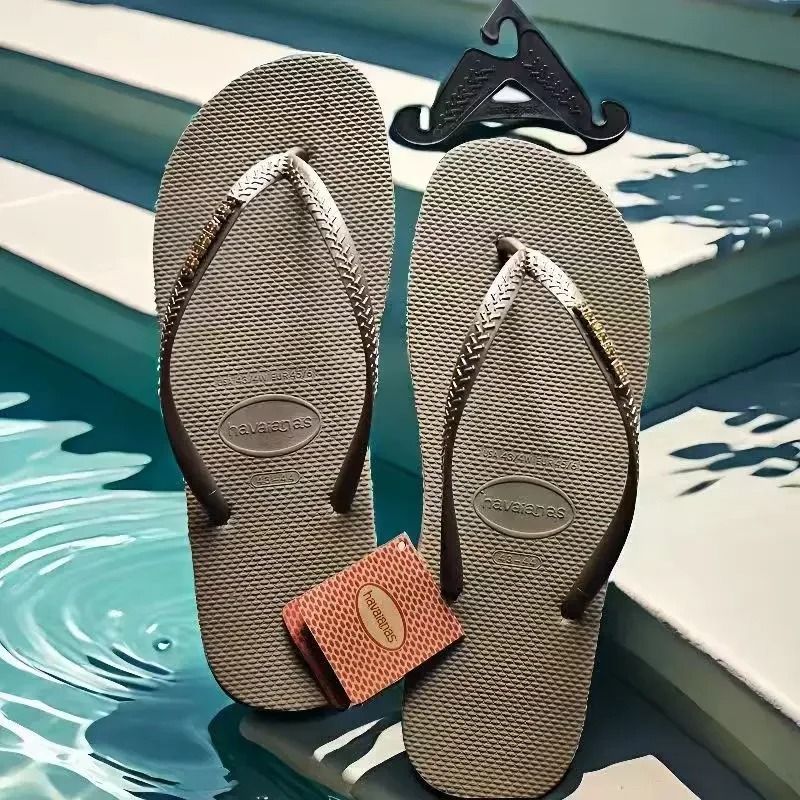 Women Summer Flip Flops Lightweight Outdoor Beach Slippers