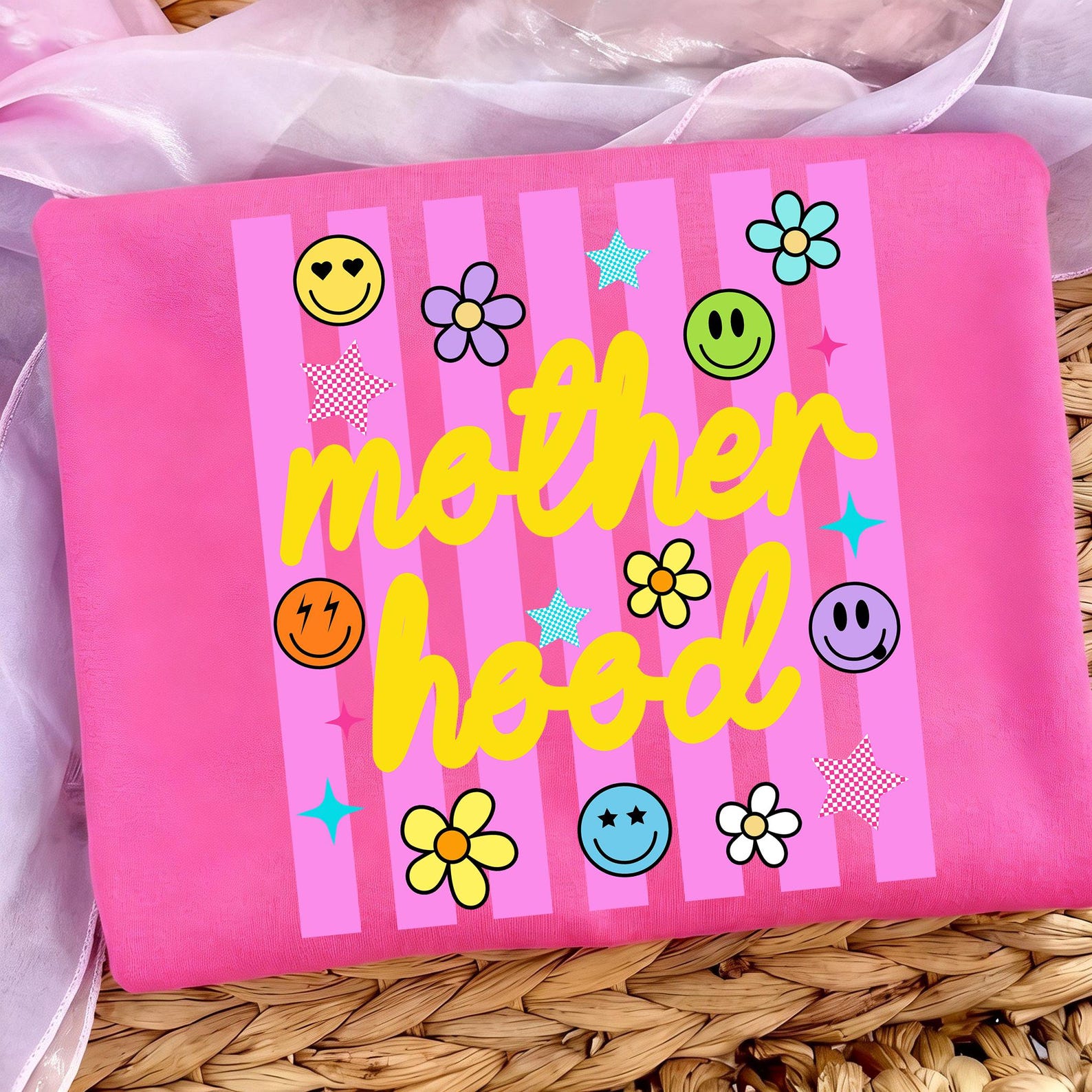 Motherhood Shirt Trendy Smiley Mom Life Graphic Tee Cute Gift for Mom