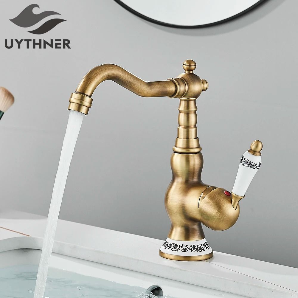 Uythner Retro Brass Antique Bronze Kitchen Sink Faucet