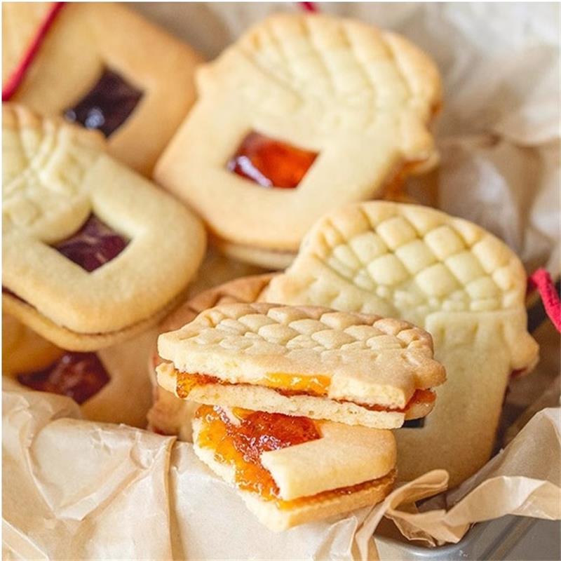Jam Sandwich Cookie Cutter, Biscuit Mold, Christmas Plastic Fondant Stamp for Cake Decor