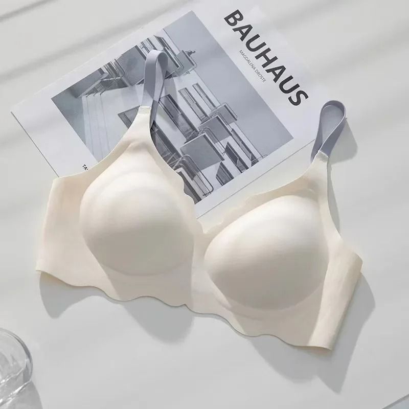 PureComfort Seamless Wireless Beauty Back Bra Adjustable Support