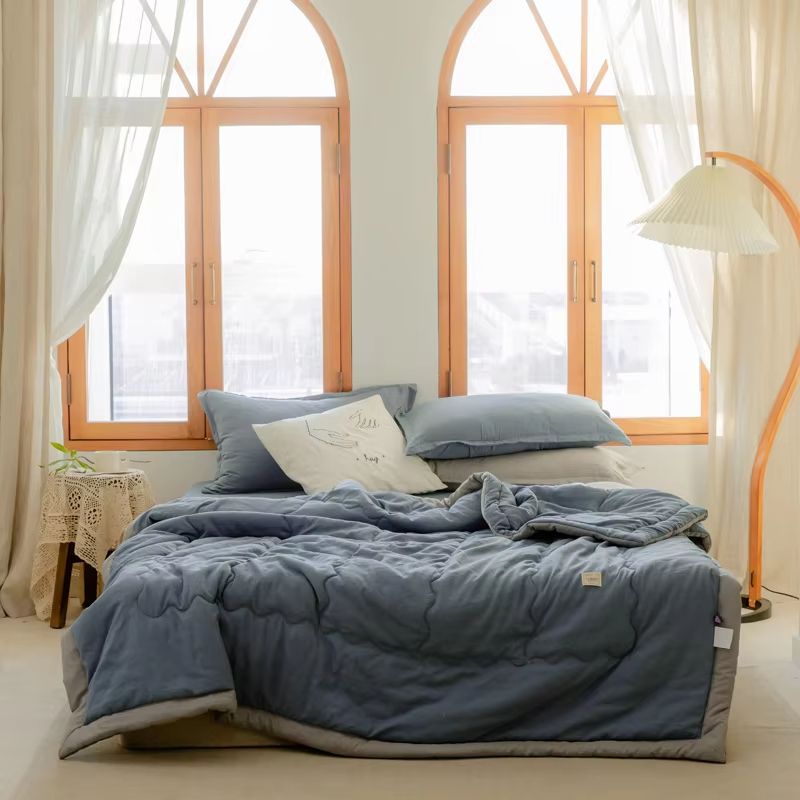 2025 Japanese Polyester Cotton Quilted Summer Quilt – Lightweight & Skin-Friendly
