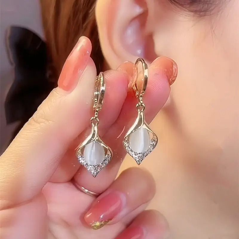 Elegant Crystal Leaf Drop Earrings