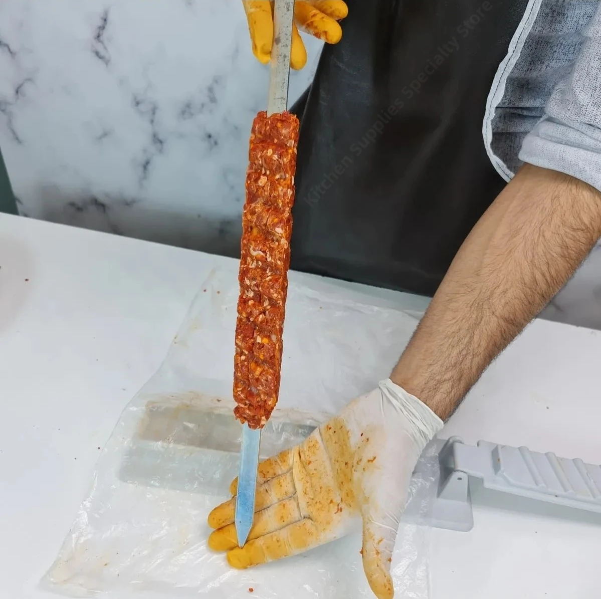 Single Row Kebab Maker, BBQ Meat Skewer Machine, Reusable Plastic Kebab Press Maker, BBQ Tool for Kebab Preparation