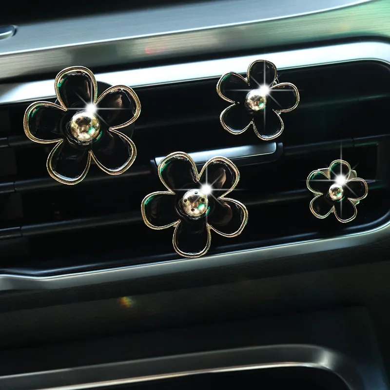 Portable Car Air Freshener Clip Daisy Aroma Diffuser for Car Vent Decoration