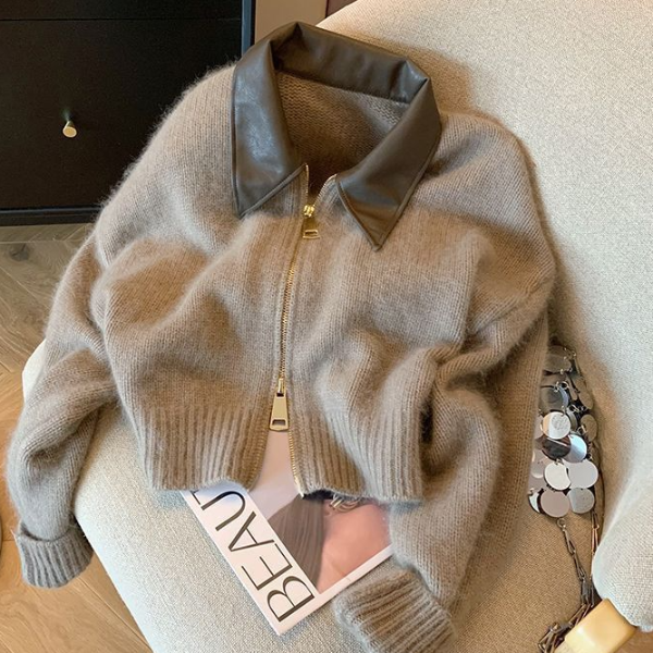 Vintage Zipper Cropped Cardigan for Women – Thick Knitted Autumn Sweater Bomber Jacket – Fitted Knitwear Coat
