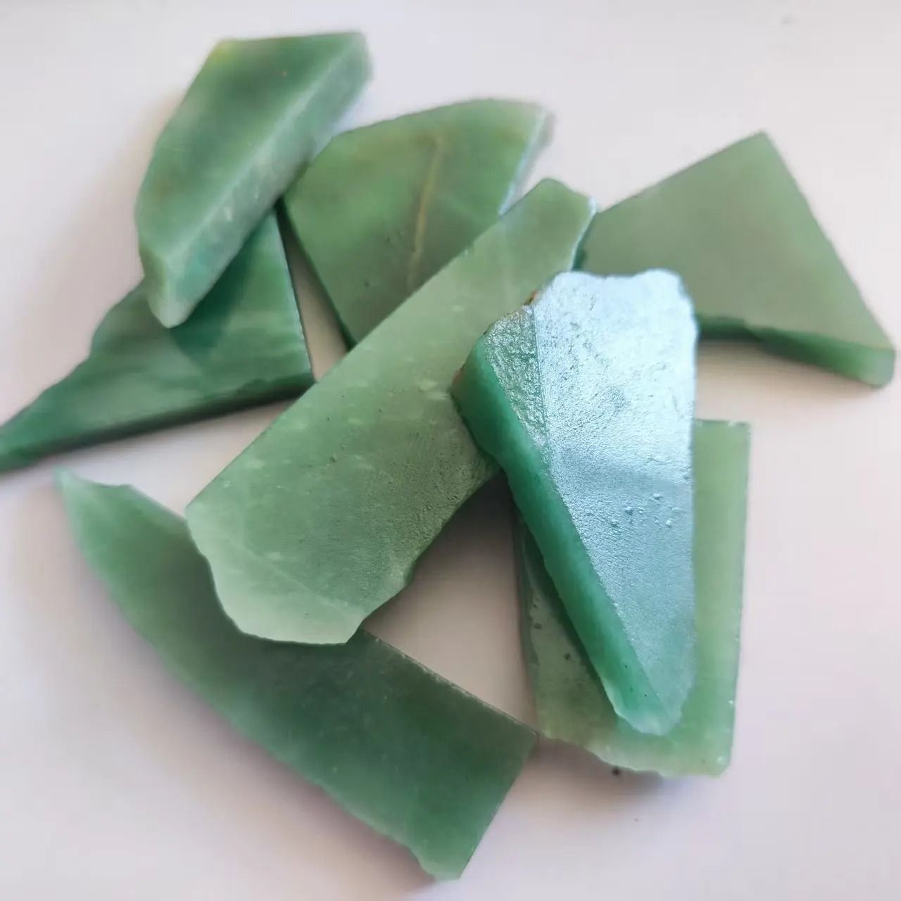 Natural Jadeite Stone Raw Green Jade Mineral Crystal Specimen