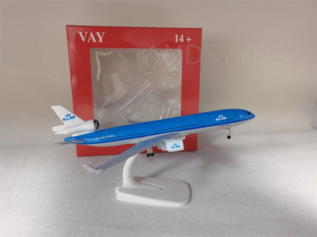 Alloy MD11 Airplane Model with Landing Gear Display