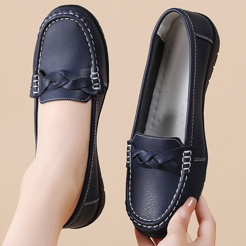 Women Leather Moccasins Shoes, Round Toe Flats, Slip On Black Casual Shoes