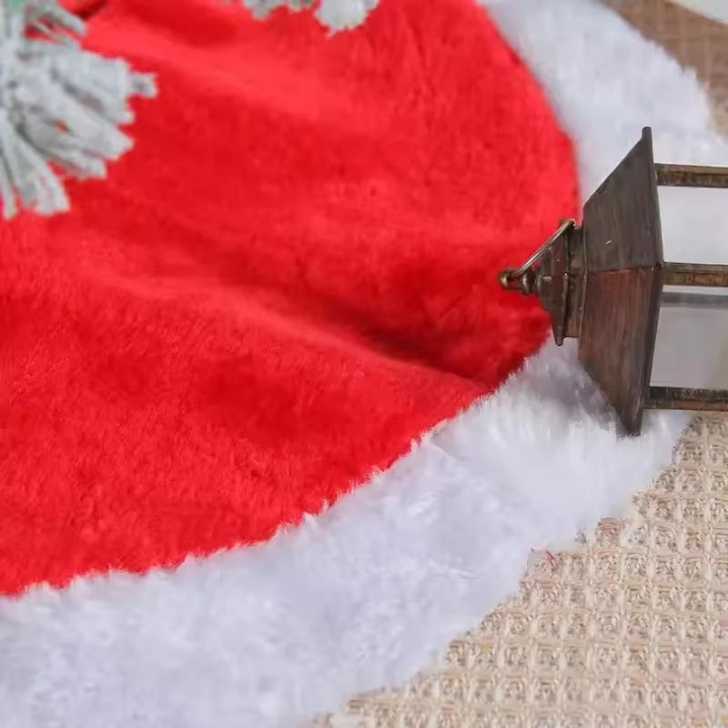 Red Snowflake Mini Christmas Tree Skirt - Tabletop Christmas Tree Mat