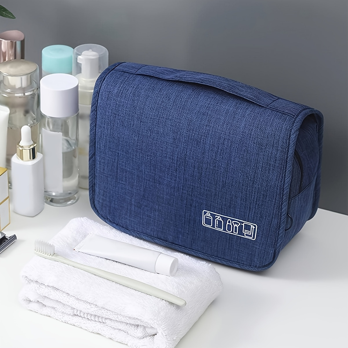 Travel Wall-Mounted Personal Hygiene Bag, Bathroom Cosmetics and Supplies Pack