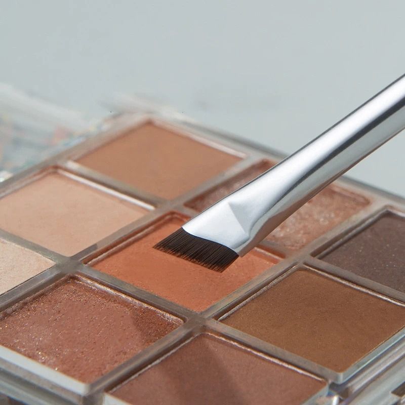 Ultra Thin Angled Eyeliner Brush Precision Detail Makeup Tool