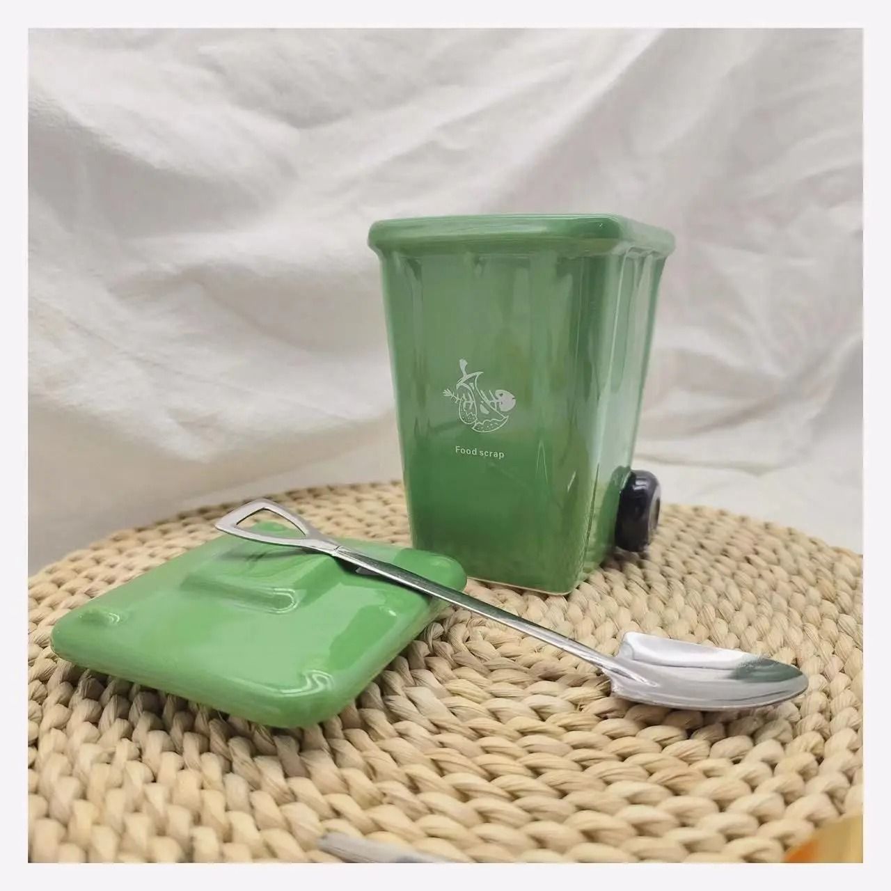 Funny Trash Can Ceramic Mug Trendy Green Coffee Cup with Spoon Cartoon Style Bone China Gift Cup