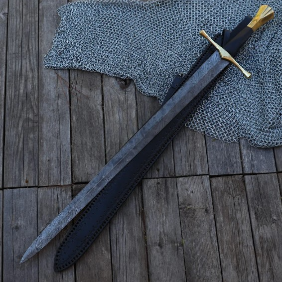 Templar-Style Collectible Sword - Hand-Forged Damascus Steel, 38.5-Inch