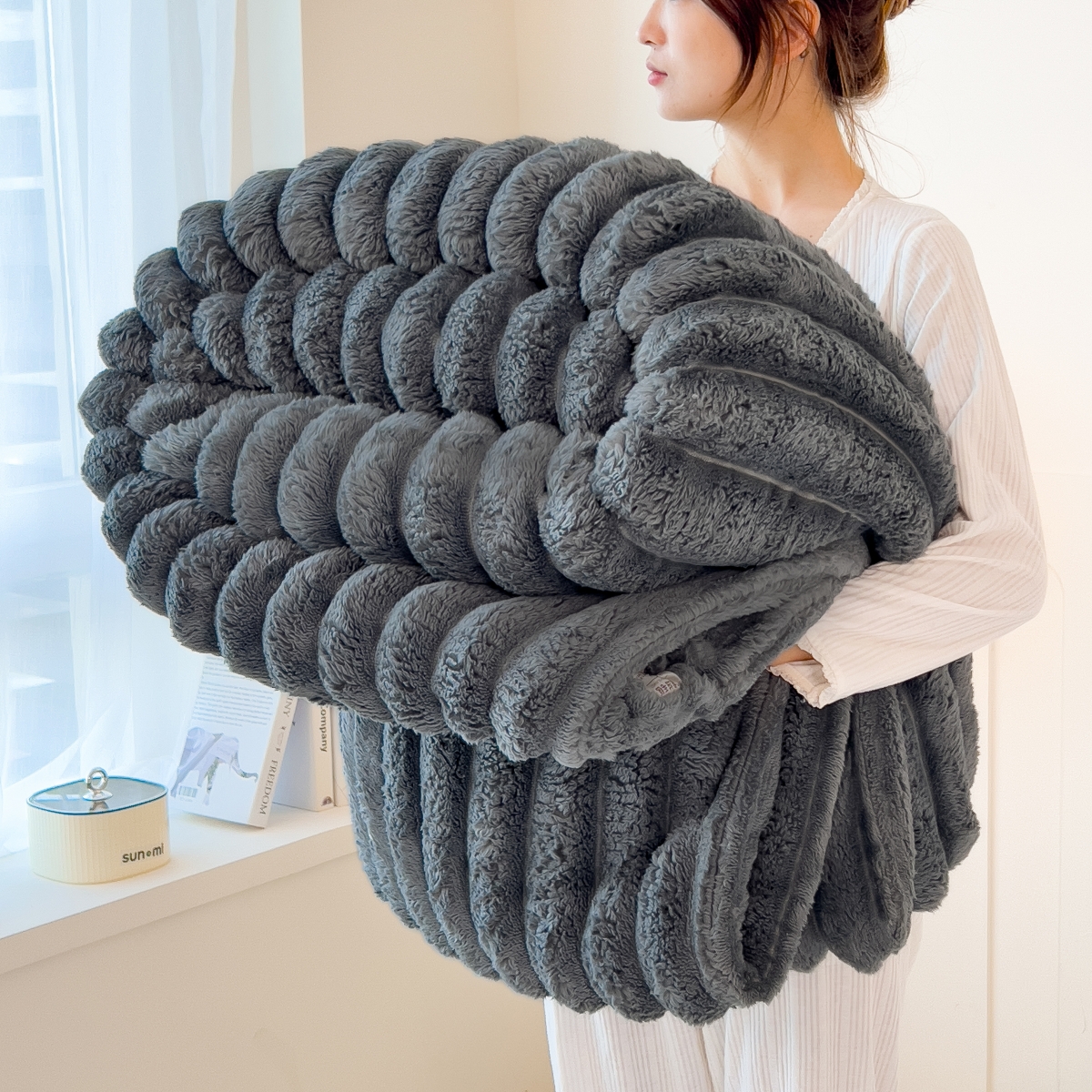 Solid Color Thickened Striped Blanket Multifunctional Bed, Nap, and Pet Blanket
