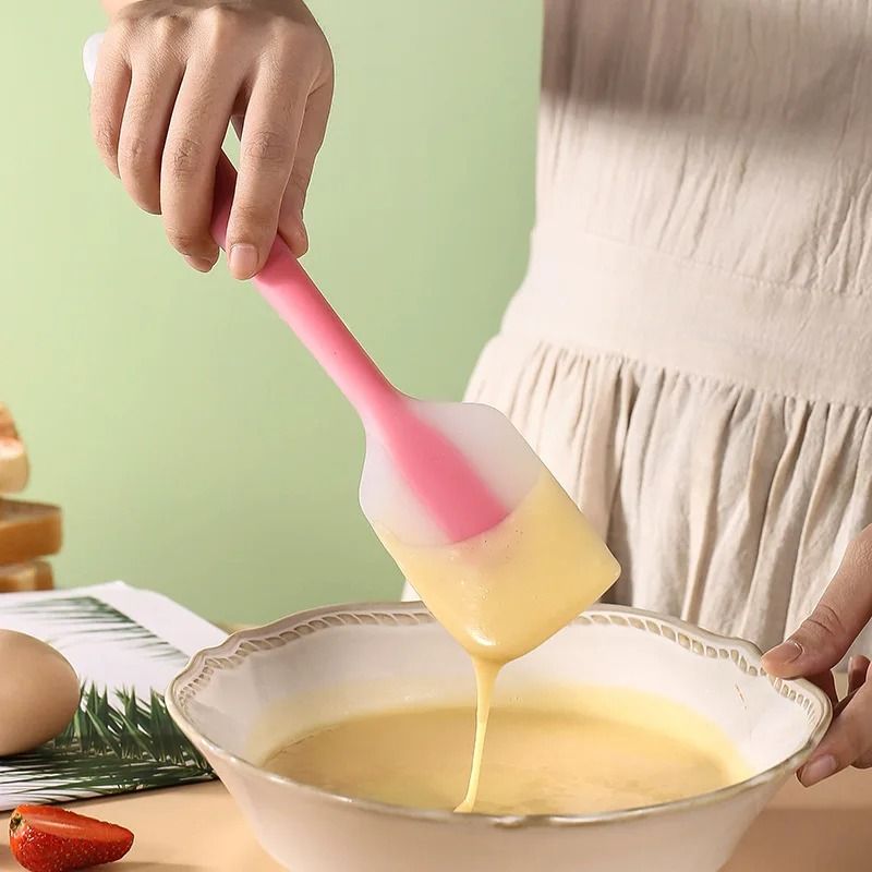 Silicone Cake Scraper and Baking Tool