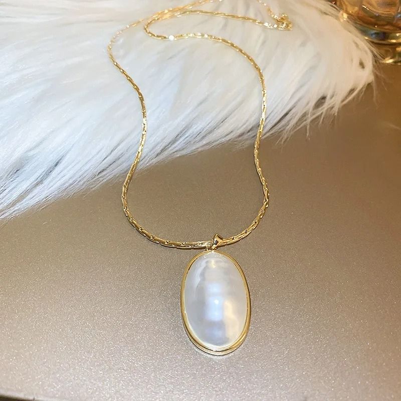 Large Oval Pearl Necklace And Stud Earring Set For Women