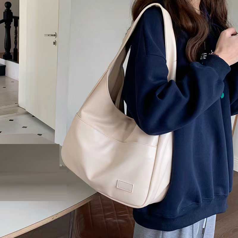 Fashionable Black Leather Tote Bag, Large Capacity, Simple Casual Women's Commuting Bag, Versatile Shoulder Bag
