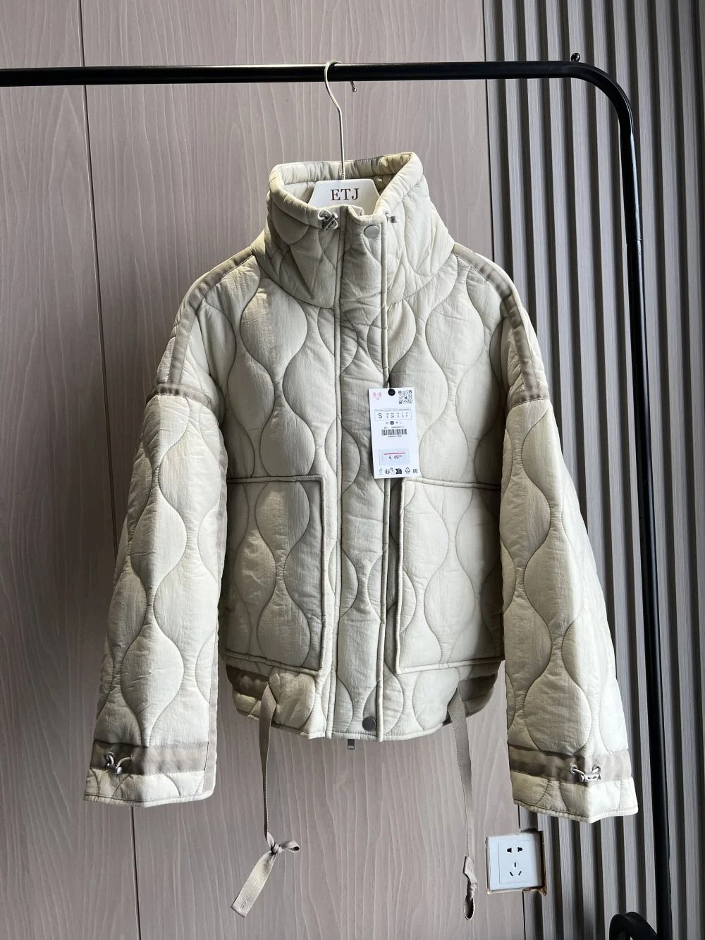 ETJ Womens Quilted Jacket with Adjustable Ties