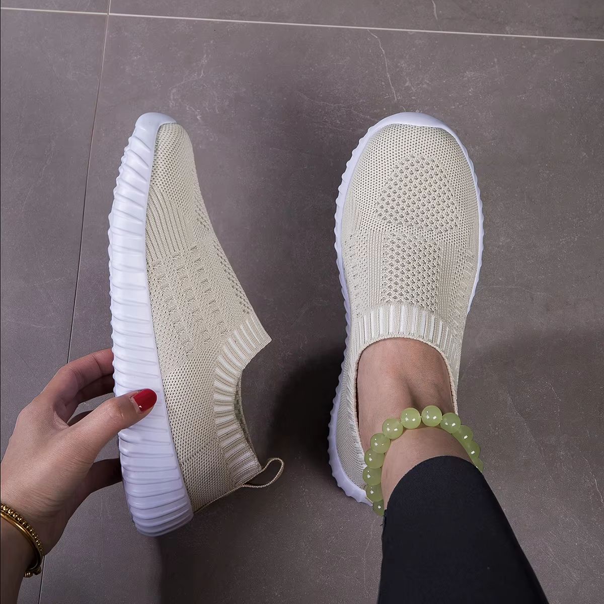 Women's Breathable Knit Sneakers Lightweight Mesh Casual Lace Up Shoes