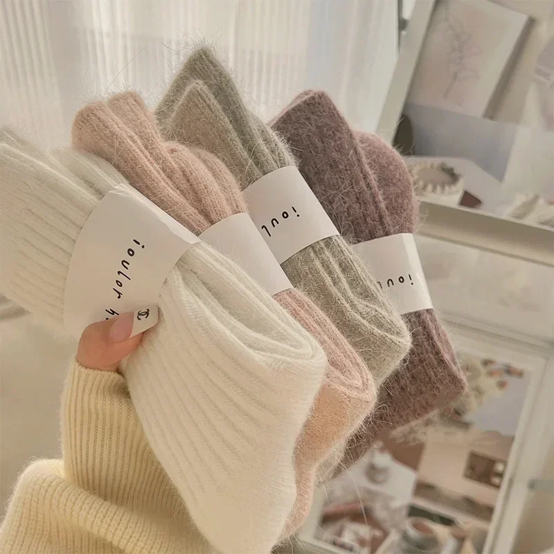 Womens Cashmere Wool Blend Winter Socks, Thick Warm Harajuku Style Solid Color Long Thermal Fashion Sox for Ladies