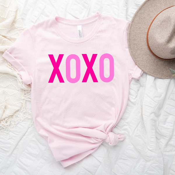 XOXO Valentines Day Shirt | Womens Love Graphic Tee Cute Romantic Heart Outfit