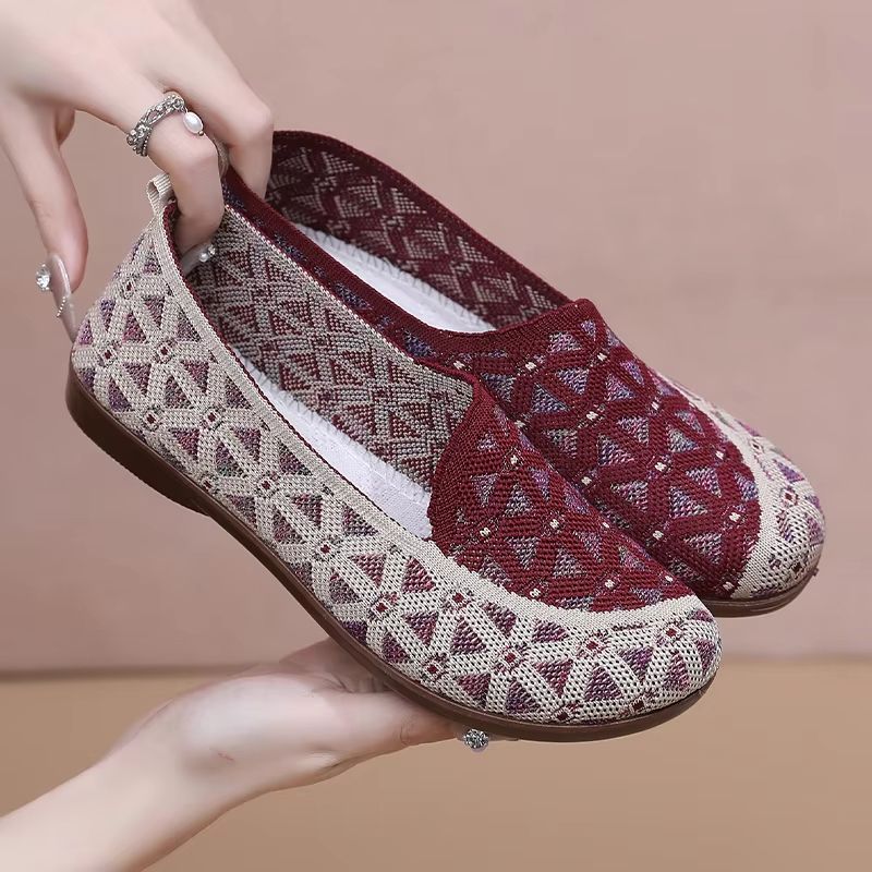 Women's Slip On Walking Shoes Lightweight Soft Sole Non Slip Casual Flats