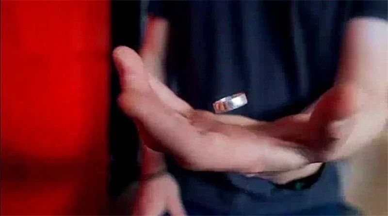 Floating Magic Pen and Ring Illusion Trick Kit