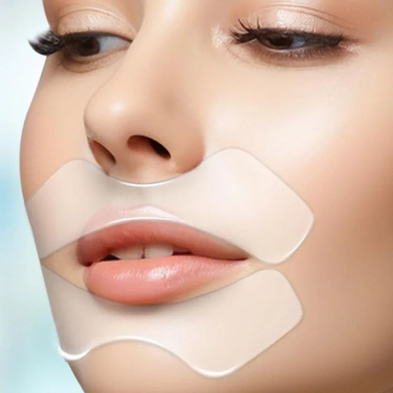 Overnight Lip Wrinkle Smoothing Patches Set