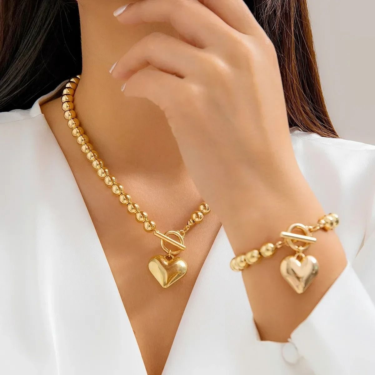 2Pcs Luxury Gold Color Beads Heart Pendant Necklace Bracelet Set Punk Vintage OT Buckle Choker