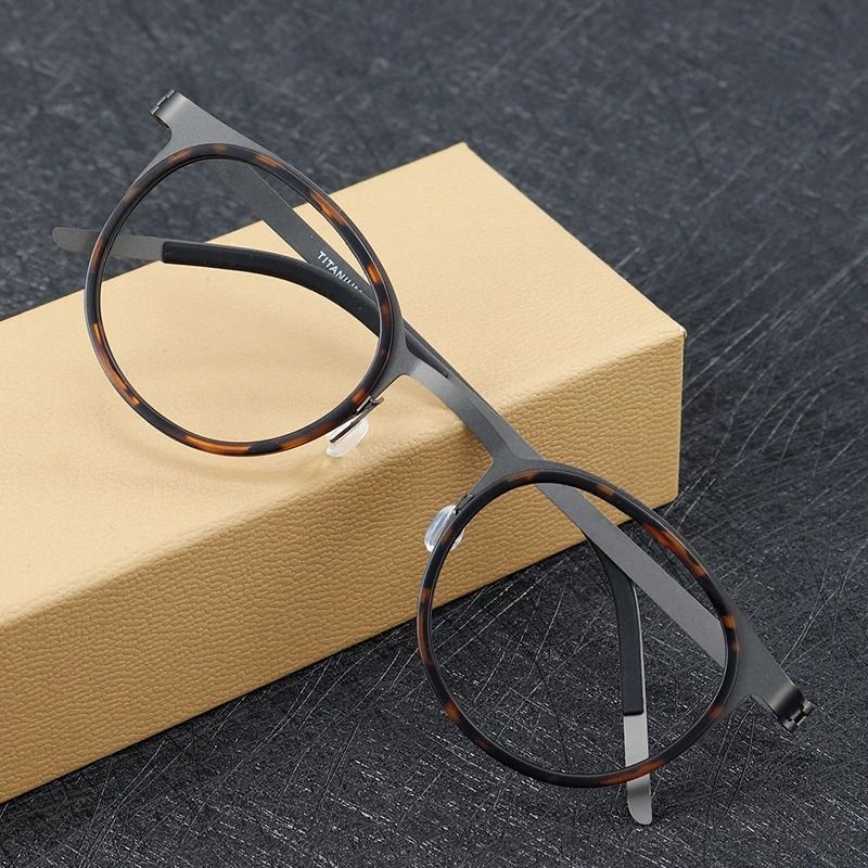 Pure Titanium Eyewear Frame Men Blue Light Blocking Screwless Design