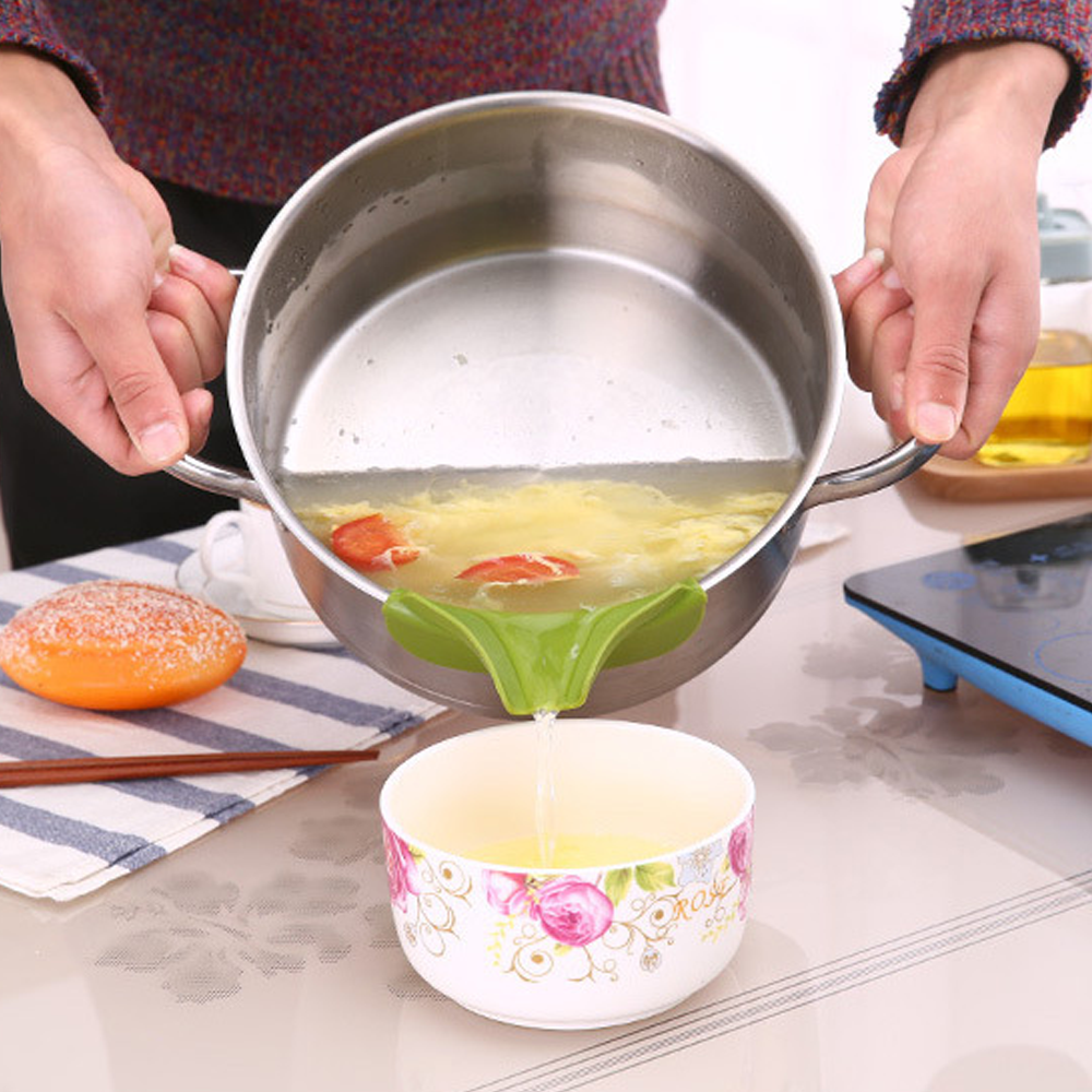 Anti Spill Silicone Funnel For Kitchen Pots & Pans