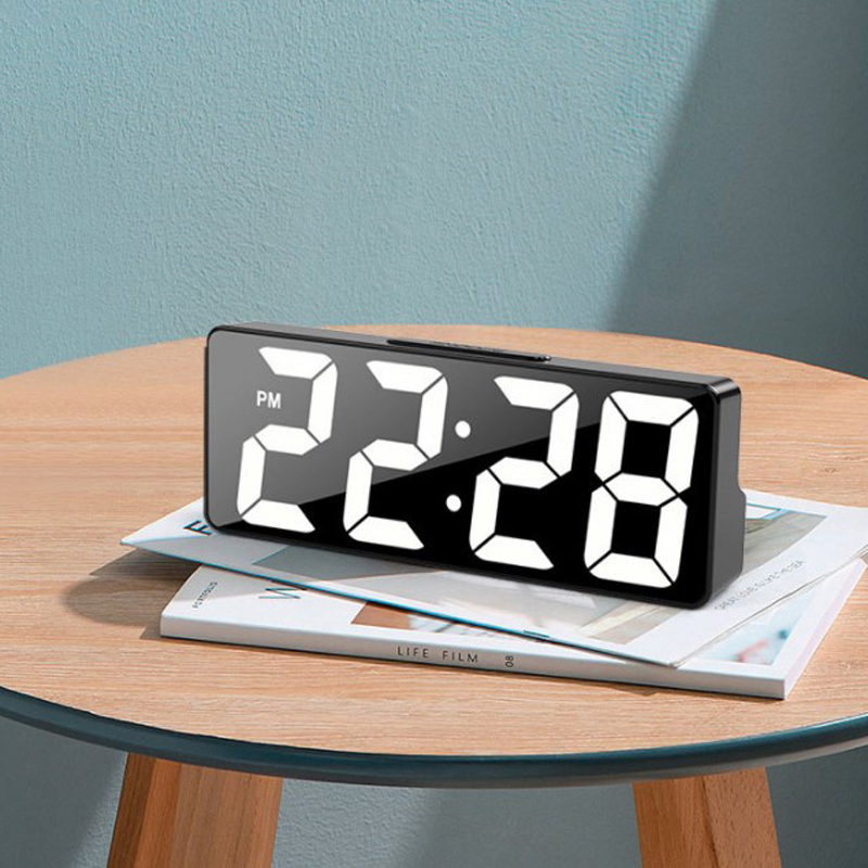 Electronic Desktop LED Clock, Living Room Bedroom Alarm Clock with Temperature Display and Adjustable Brightness