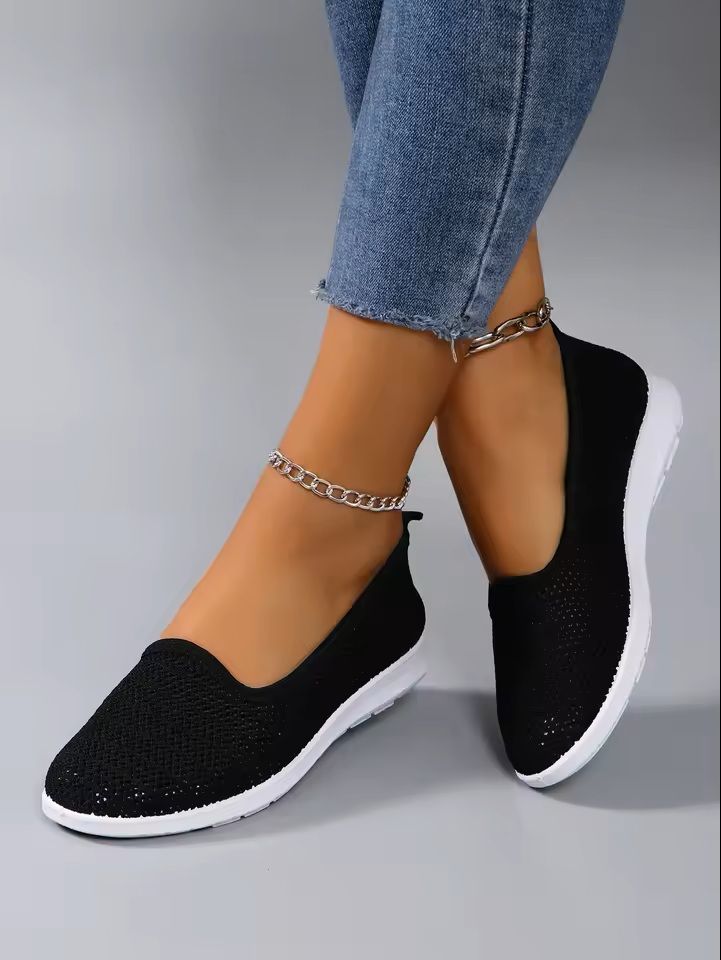 Womens Summer Mesh Flat Shoes with Breathable Design