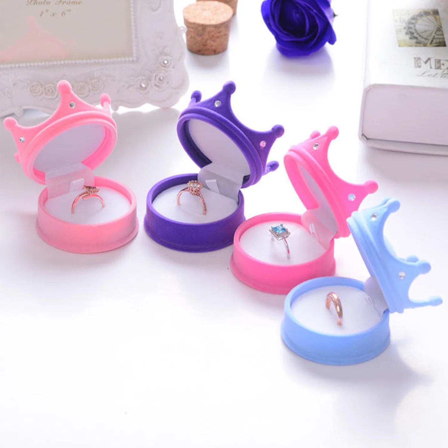 Crown Velvet Jewelry Box Ring Necklace Gift Display Case