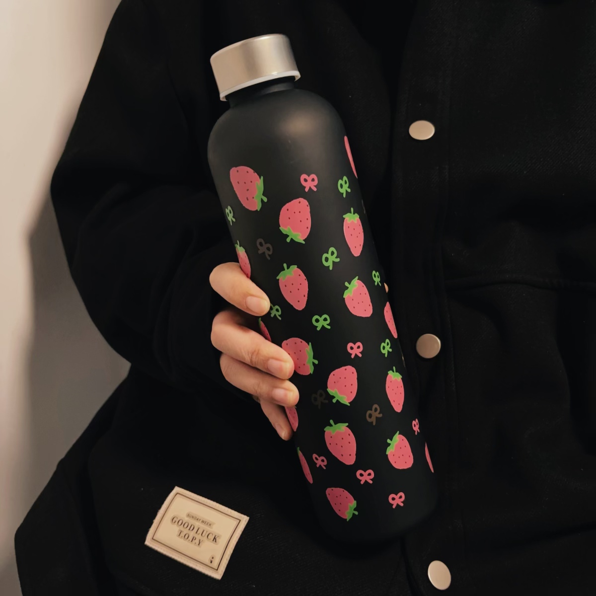 Strawberry Pattern Water Bottle Portable Leak-Proof Perfect Christmas Gift for Friends Students & Couples