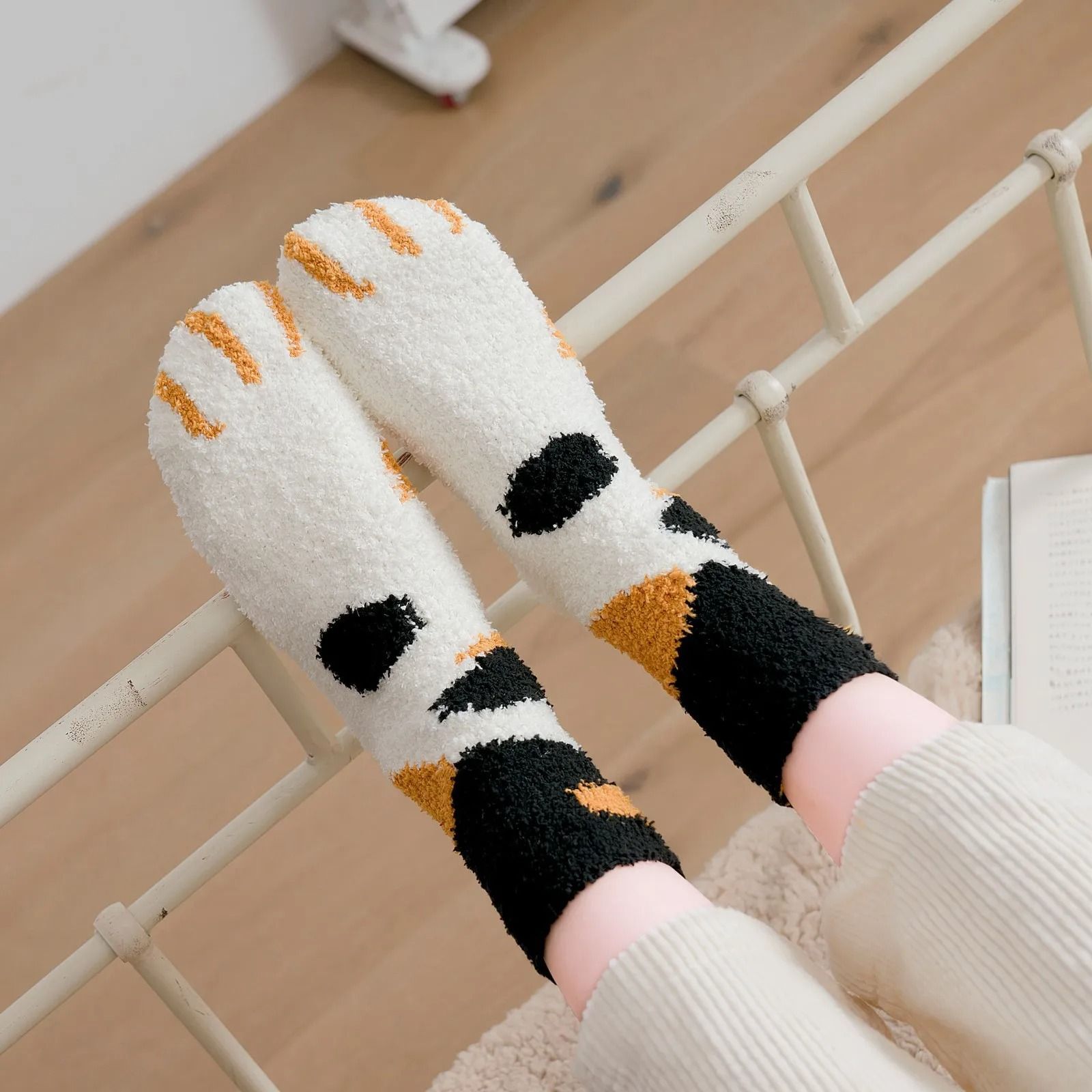 Women Winter Warm Fluffy Animal Paw Fuzzy Socks