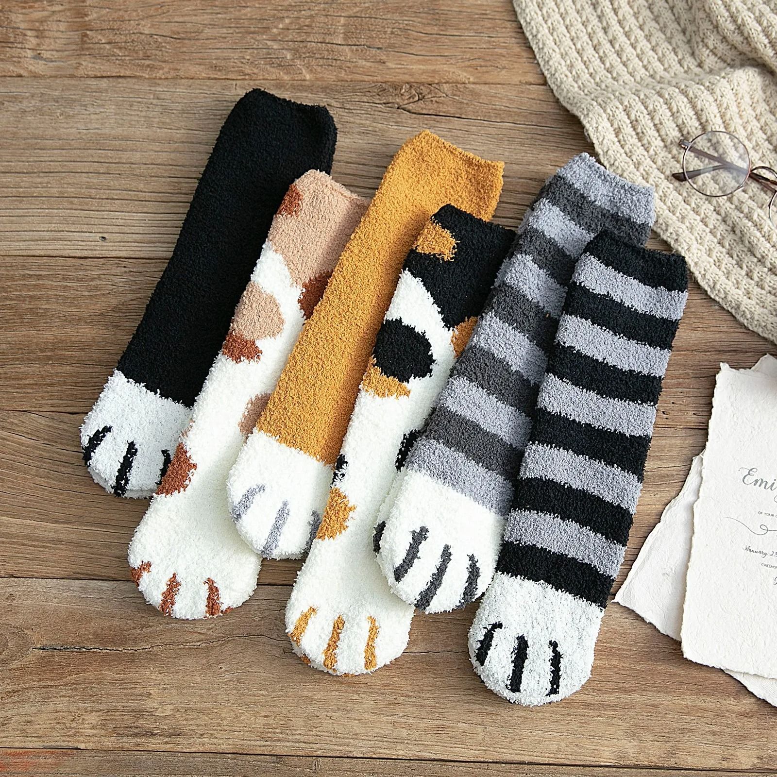 Soft Fluffy Animal Pawprint Fleece Socks for Women Winter Home Comfort