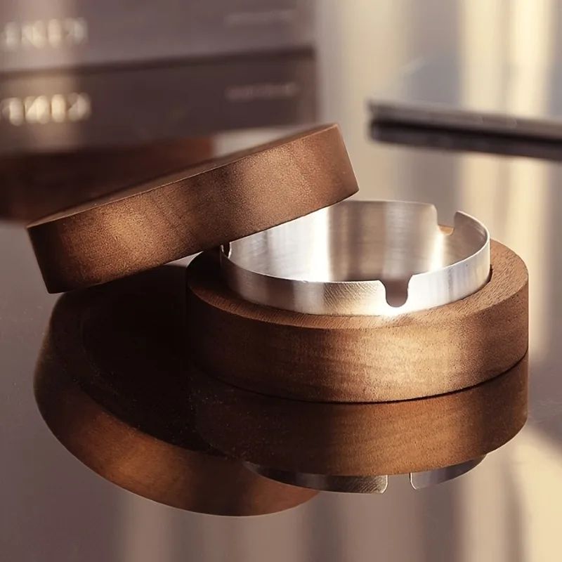 Round Wooden Ashtray with Lid