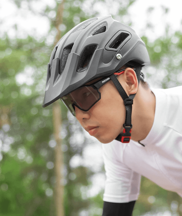 ROCKBROS Photochromic Cycling Glasses with UV400 Protection and Ultra-Light Frame