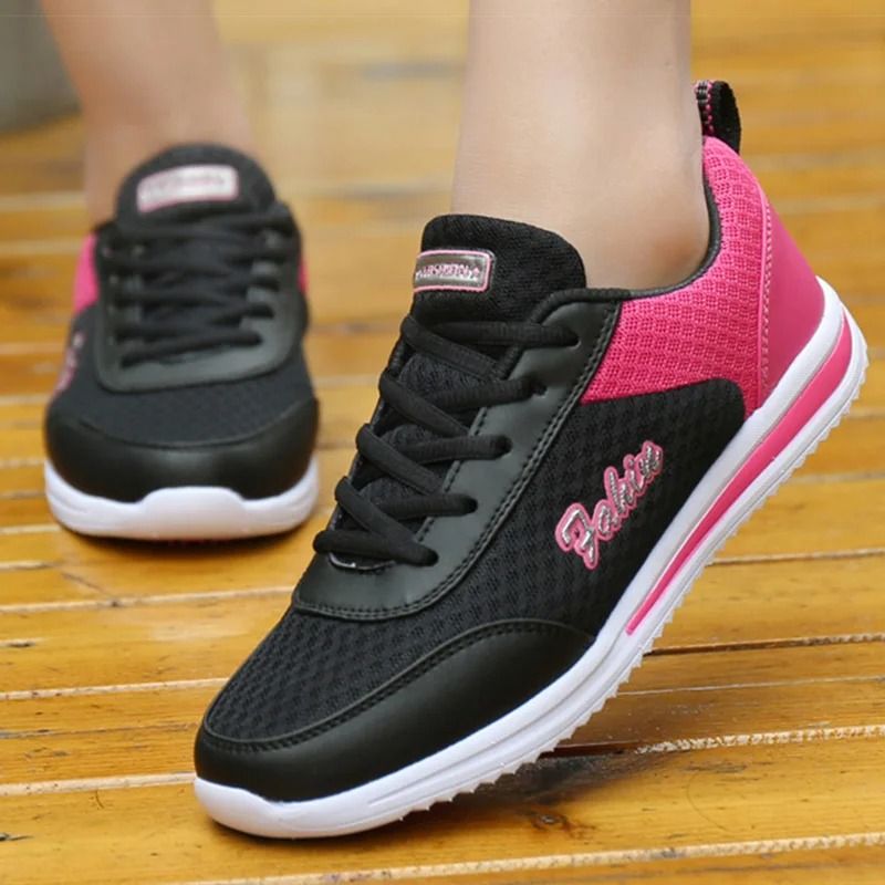 Lightweight Breathable Mesh Sneakers Women Casual Vulcanize Sports Shoes